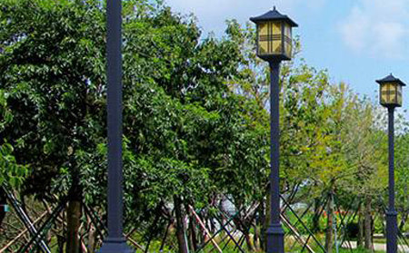 太阳能尼玛庭院灯价格为何差三倍?关键看这几点 太阳能尼玛庭院灯价格为何差三倍?关键看这几点